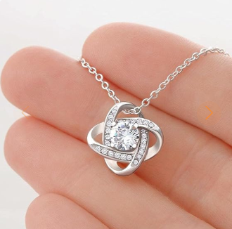 DISPONIBLE POR TIEMPO LIMITADO - COLLAR DE COLGANTE DIAMANTE TRÉBOL